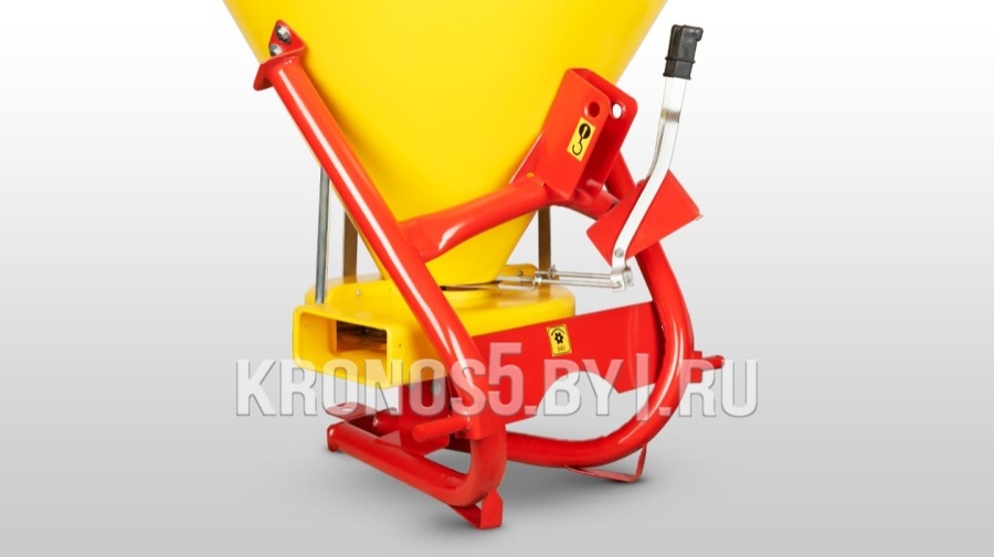 Разбрасыватель навесной, садовый (Лейка) Strumyk S-500S (500 л)